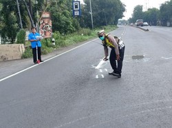 Tragis, Ojol dan Penumpangnya Tewas Terlindas Truk Trailer