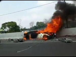 Nissan GT-R Wakil Jaksa Agung Diduga Melintas Dalam Kecepatan Tinggi