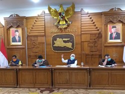 Gubernur Tambah 110 Tenaga Kesehatan Bantu RS Unair Tangani Pasien Corona