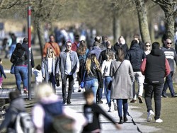 Pulang Liburan, Wanita AS Jadi Penyebab Lonjakan Kasus Corona di Jerman