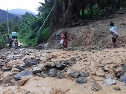Longsor Putus Akses Jalan ke Empat Desa di Luwu