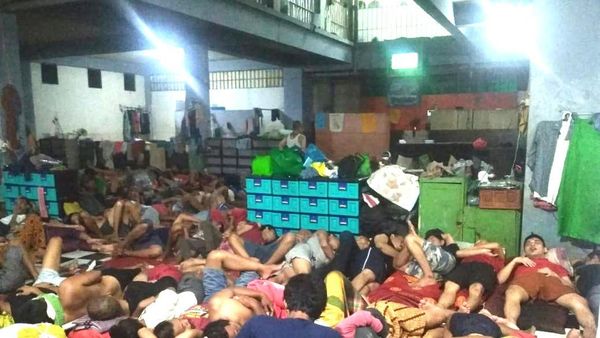 Berjubelnya Sel Narapidana yang Ditunjukkan Yasonna saat Wabah Corona