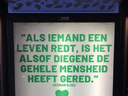 Warga di Belanda Kutip Al Maidah 32, Dukung Dokter & Perawat Pasien Corona