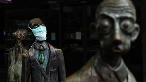 Potret Patung Bermasker yang jadi Saksi Sunyinya Dunia Imbas Corona