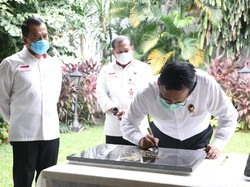 Mahfud Md Teken 9 Prasasti Pembangunan Kabupaten Kepulauan Anambas