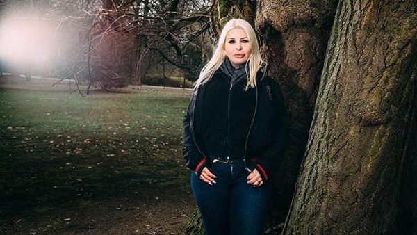 Penampilan Wanita Habiskan Rp 813 Juta Oplas, Dimintai Foto dan Tanda Tangan