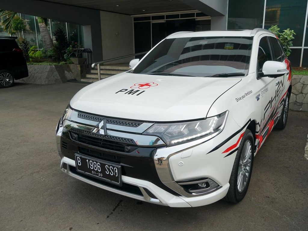 GIIAS 2021: Serbu! Mitsubishi Kasih Diskon Rp 241 Juta untuk Mobil PHEV