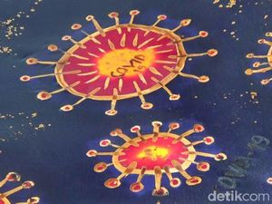 Perajin Blitar Bikin Batik Motif Corona Sebagai Bukti Sejarah Perajin Blitar Bikin Batik Motif Corona Sebagai Bukti Sejarah