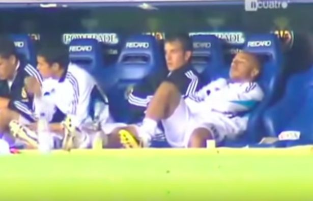 Julien Faubert saat ketiduran