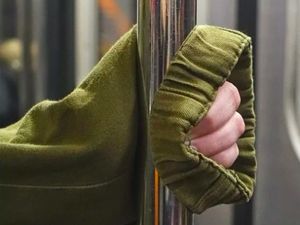 Bermacam Cara agar Tangan Tak Sentuh Benda