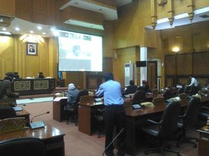 Rapat Soal Corona, DPRD Dukung Upaya Risma Tangani Wabah Covid-19