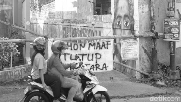 Potret Karantina Cegah Corona di Jalanan Kampung Kota Bekasi