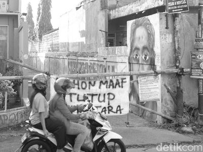 Potret Karantina Cegah Corona di Jalanan Kampung Kota Bekasi