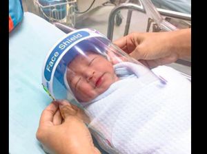 Cegah Corona, Bayi Baru Lahir Dipasangi Pelindung Wajah