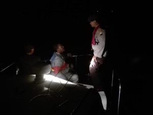 Nelayan Pasuruan Hilang Jatuh dari Kapal Saat Akan Bersandar