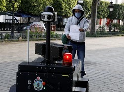 Tunisia Kerahkan Polisi Robot untuk Jaga Lockdown Corona