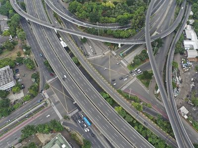 Potret Jakarta yang Lengang di Akhir Pekan