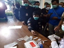 Masuk Kategori ODR, Puluhan Wartawan di Sukabumi Jalani Rapid Test