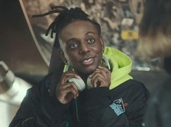 Cerita Chris Lyon, Satu-satunya Aktor Kulit Hitam di Itaewon Class