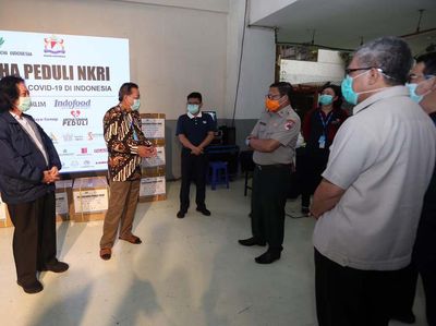 Bantuan Alat Kesehatan untuk Tangani Corona