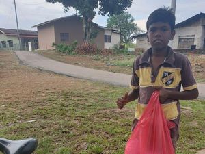 Malaysia Lockdown, Viral Kisah Bocah Tak Makan 3 Hari Bikin Hati Meringis Malaysia Lockdown, Viral Kisah Bocah Tak Makan 3 Hari Bikin Hati Meringis