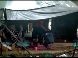 Isolasi Diri ala Camping 8 Pemuda Aceh Sebelum Dievakuasi