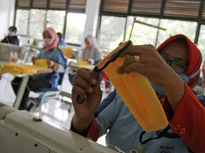 Kemenkop Siap Fasilitasi UMKM yang Beralih ke Produksi APD