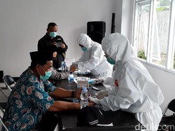 Ratusan Ulama-Kiai di Tasikmalaya Ikuti Rapid Test Corona