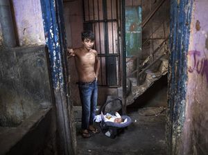 Dilema Kaum Papa di Peru Bertahan Hidup dari Corona & Kemiskinan