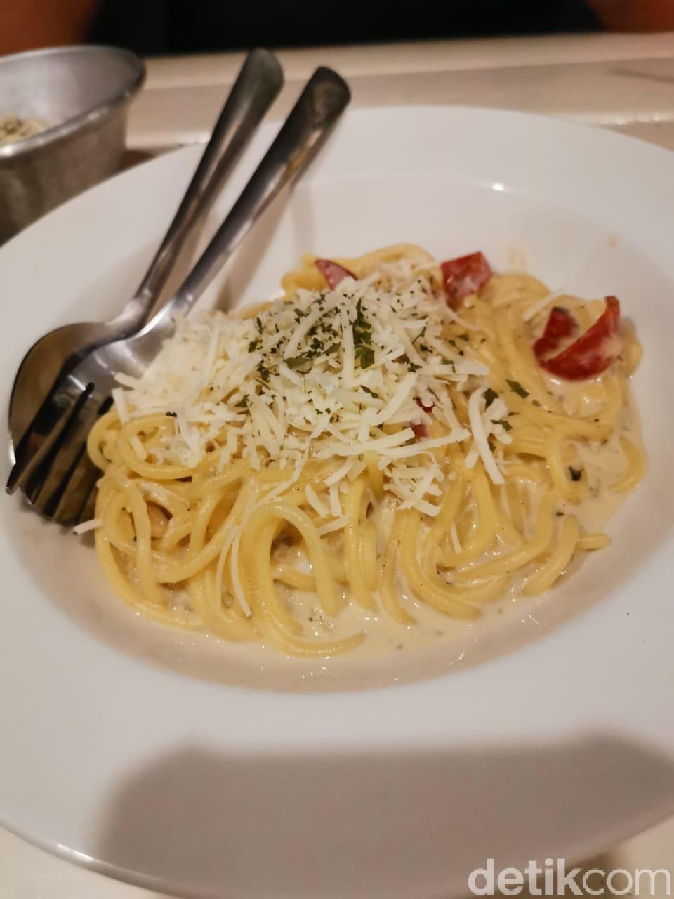 Picnic! Pasta x Sausage
