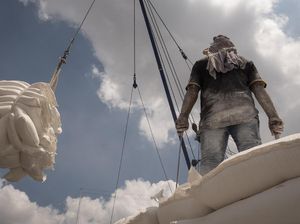 Aktivitas Bongkar Muat Pelabuhan Sunda Kelapa Masih Normal