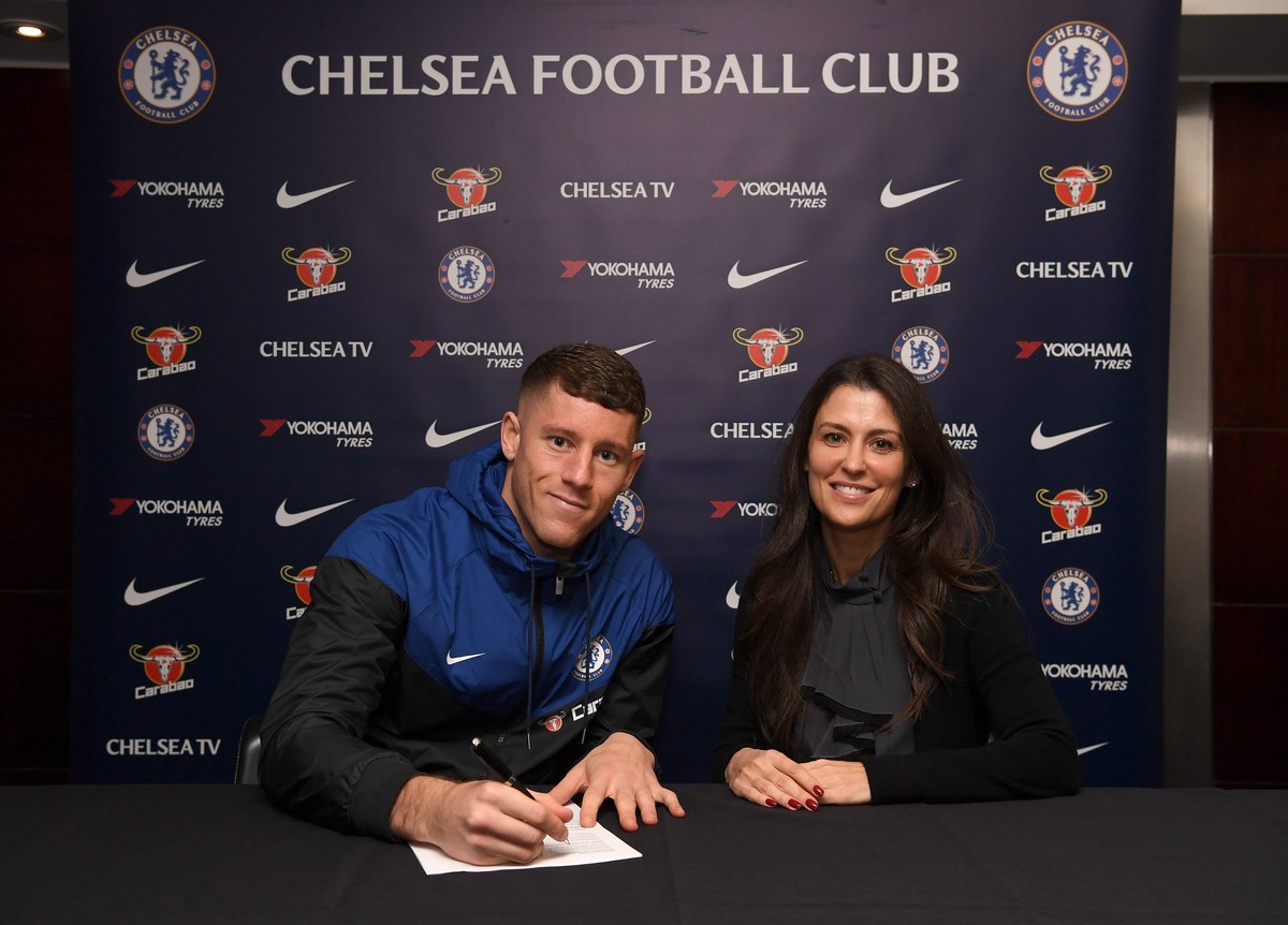Marina Granovskaia (kanan) (Chelsea)