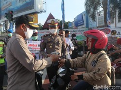 Imbau Warga Pakai Masker, Ini Yang Dilakukan Polisi di Kota Kediri
