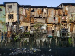 Geger Kematian Pria Positif Corona di Daerah Kumuh Terbesar Asia