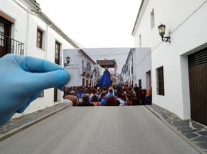 Potret Sebelum dan Sesudah Corona Datang Padamkan Keramaian