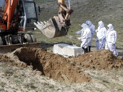 Saat Tradisi Pemakaman Beradu dengan Ketakutan Tertular Corona