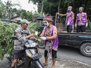 Peduli Corona Peternak Sapi Bagi-bagi Susu Gratis