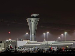 Bandara pun Berubah Jadi Kota Hantu