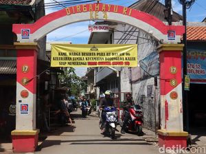 Motor Keluar Gang Tak Bisa Asal Nyelonong, Ini Aturan Mainnya Motor Keluar Gang Tak Bisa Asal Nyelonong, Ini Aturan Mainnya