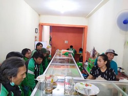 Curhat Driver Ojol di Bandung yang Penghasilannya Turun Imbas Corona