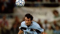 Giuseppe Favalli juga ada di skuat Lazio 1999/2000. (Foto: Getty Images/Getty Images)