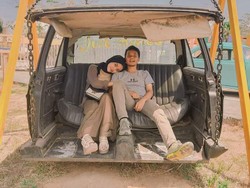 Terpopuler Sepekan: Viral Kisah Cinta Tukang Bakso Bakar dan Bidan