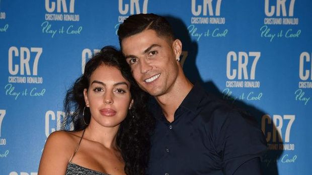 TURIN, ITALY - SEPTEMBER 12: Cristiano Ronaldo and Georgina Rodriguez celebrate the launch of new CR7 Play It Cool with friends and family on September 12, 2019 in Turin, Italy. (Photo by Tullio M. Puglia/Getty Images for CR7 Play It Cool)
