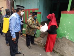 Keluh Kesah Penjual Jajan di Sekolah Saat Pandemi Corona