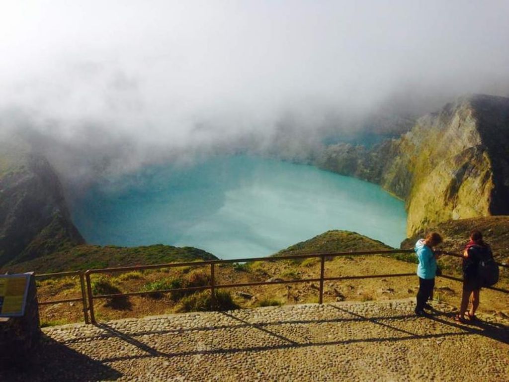 Cuaca Buruk, TN Kelimutu Ditutup Sementara Cuaca Buruk, TN Kelimutu Ditutup Sementara