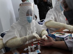 Pilu Tenaga Medis: Tak Bisa Pulang, Lepas Rindu Via Video Call