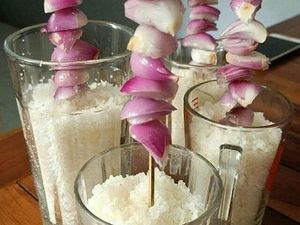 Bawang Merah dan Garam Jadi Disinfektan Virus Corona, Ini Faktanya Bawang Merah dan Garam Jadi Disinfektan Virus Corona, Ini Faktanya