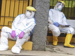 Curhat Perawat Soal Gerahnya Pakai APD, Kulit Sampai Keriput dan Terluka