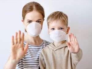 Daftar Kesalahan yang Sering Dilakukan Saat Pakai Masker Cegah Corona