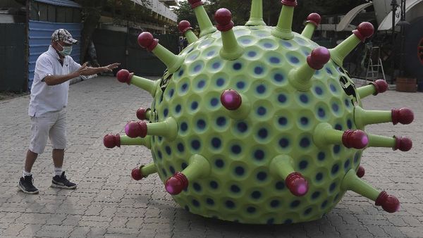 Wow, Ada Mobil Bertema Corona di India